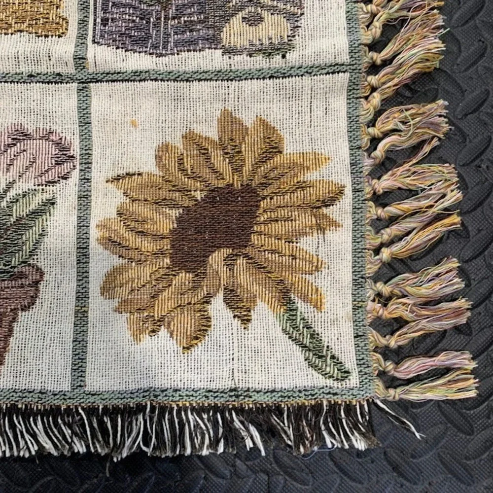 Vintage Tapestry Accent Rug Sunflowers Birdhouses Garden Grid Fringed Mat 21x36